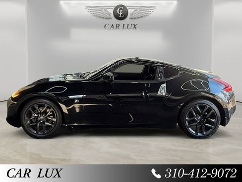Used 2016 Nissan 370Z Coupe RWD image 2