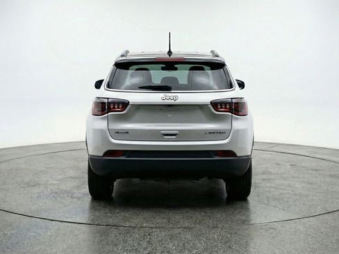 Used 2025 Jeep Compass Limited AWD/4WD image 7