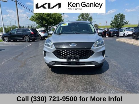 Used 2020 Ford Escape SE AWD/4WD image 3
