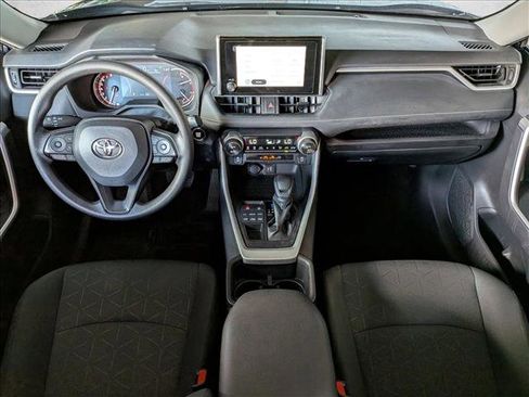 Used 2024 Toyota RAV4 XLE AWD/4WD image 17
