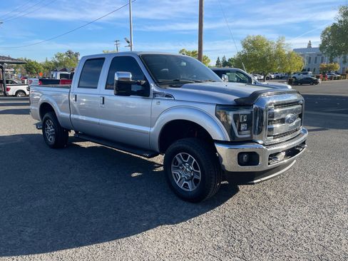 Used 2016 Ford F250 Lariat w/ Lariat Ultimate Package image 2