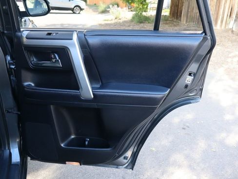 Used 2020 Toyota 4Runner SR5 image 27