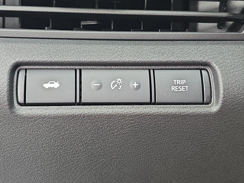 Certified 2025 Nissan Altima 2.5 SR FWD image 24