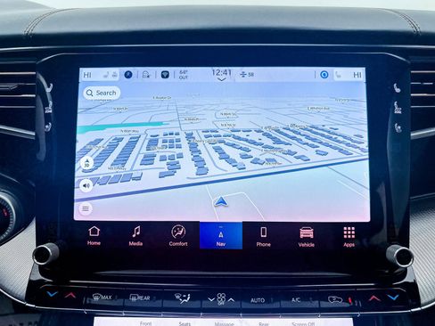 Used 2022 Jeep Grand Wagoneer Series III w/ Flexible Seating Group image 4