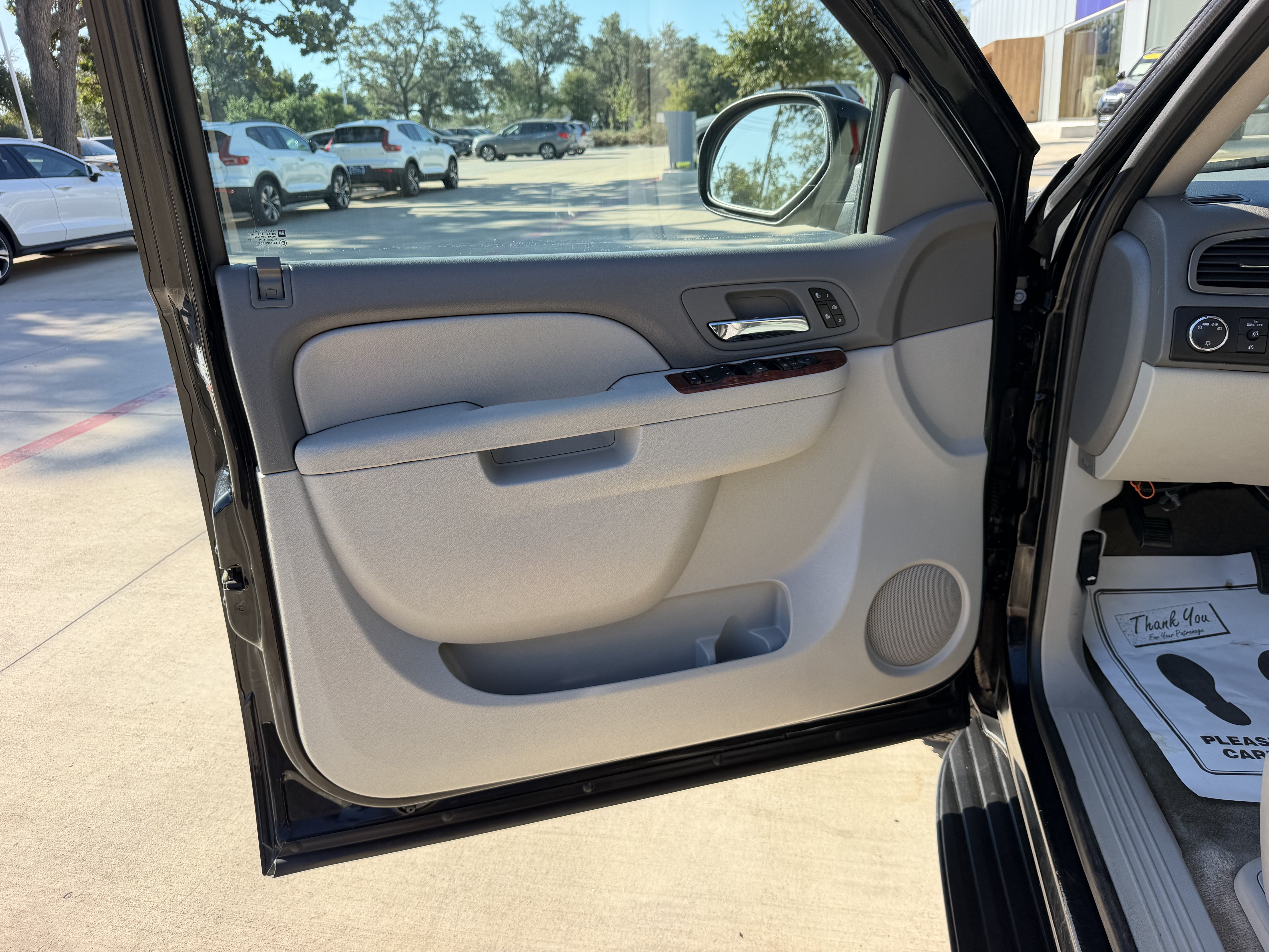 Used 2012 GMC Yukon SLT w/ SLT-2 Equipment Package AWD/4WD image 24