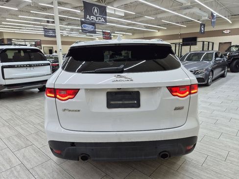 Used 2018 Jaguar F-PACE R-Sport AWD/4WD image 7