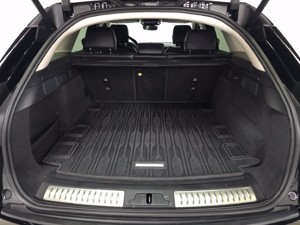 Used 2024 Land Rover Range Rover Velar S AWD/4WD image 5