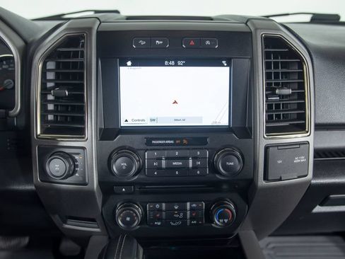 Used 2017 Ford F150 Raptor w/ Equipment Group 801A Mid AWD/4WD image 32