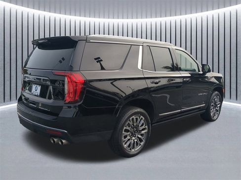 Used 2023 GMC Yukon Denali Ultimate w/ LPO, Floor Liner Package image 5