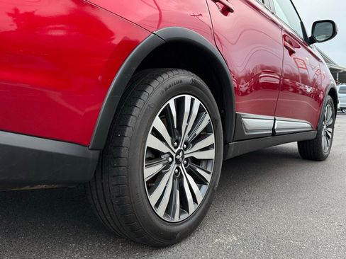 Used 2020 Mitsubishi Outlander SE image 11