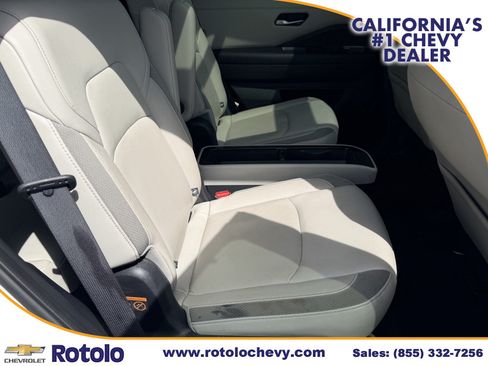 Used 2022 Nissan Pathfinder SL w/ SL Premium Package FWD image 10