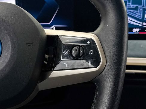 Used 2022 BMW iX xDrive50 w/ Premium Package image 35