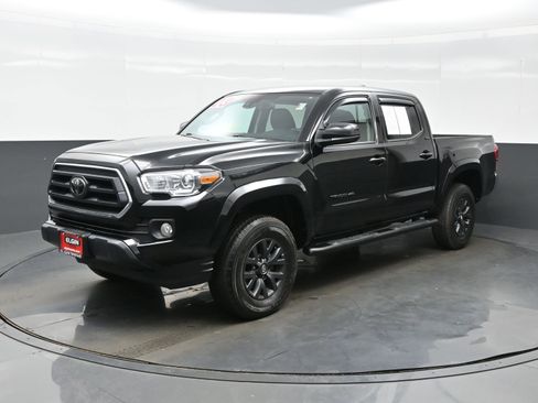 Used 2023 Toyota Tacoma SR5 w/ Black Out Package (TMS) AWD/4WD image 2