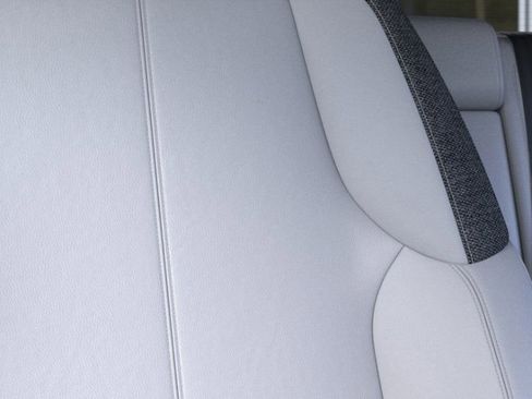 New 2025 Cadillac Optiq Luxury 1 image 22