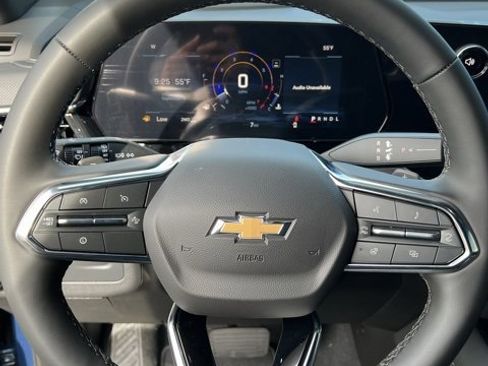 New 2025 Chevrolet Suburban Premier image 37