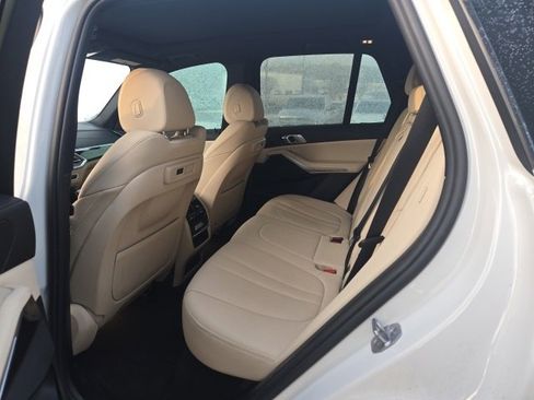 Used 2021 BMW X5 sDrive40i w/ Convenience Package image 9