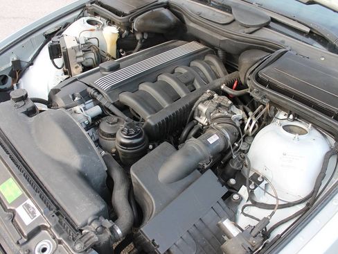 Used 1997 BMW 528i Sedan RWD image 17
