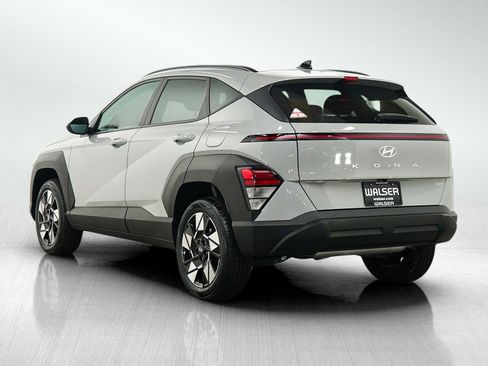 Used 2024 Hyundai Kona SEL w/ Convenience Package AWD/4WD image 3