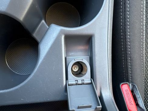 Certified 2024 Subaru Crosstrek 2.0i Premium image 34