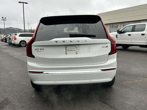 New 2026 Volvo XC90 B6 Ultra image 4