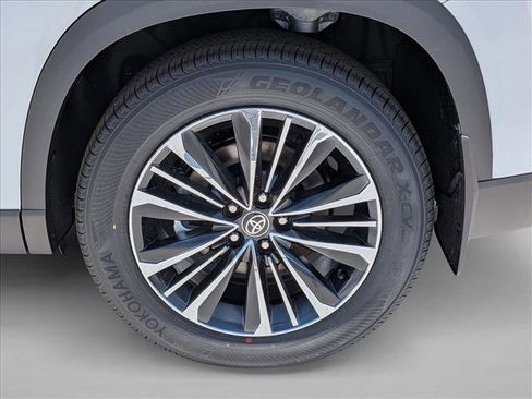 New 2026 Toyota Grand Highlander AWD Hybrid image 10