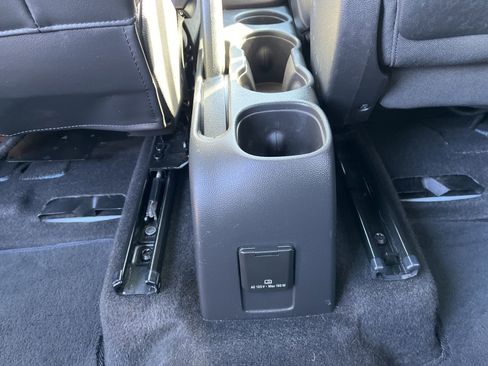 Used 2019 Chevrolet Trax LT w/ LT Convenience Package image 37