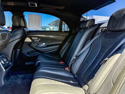 Used 2019 Mercedes-Benz S 560 Sedan image 18