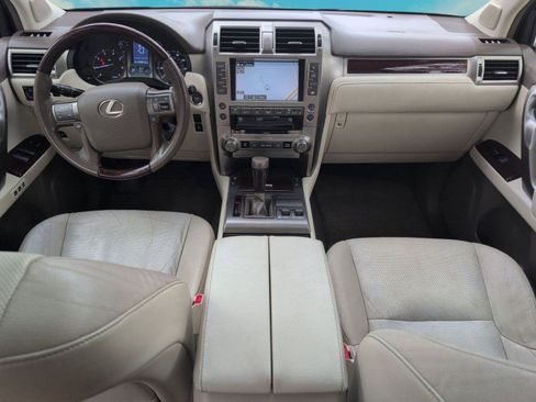 Used 2018 Lexus GX 460 image 21