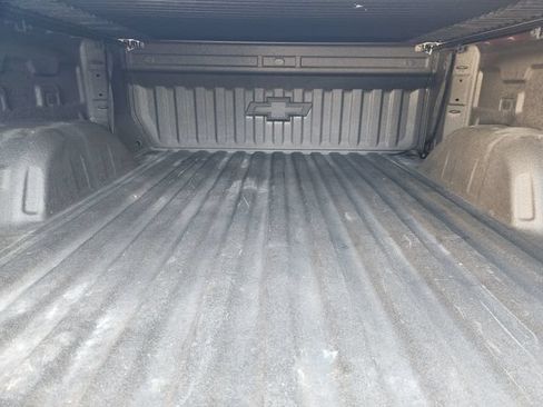 Used 2024 Chevrolet Silverado 1500 LTZ AWD/4WD image 32