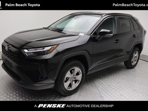 Certified 2024 Toyota RAV4 XLE FWD image 1