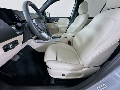 Used 2024 Mercedes-Benz GLB 250 image 22