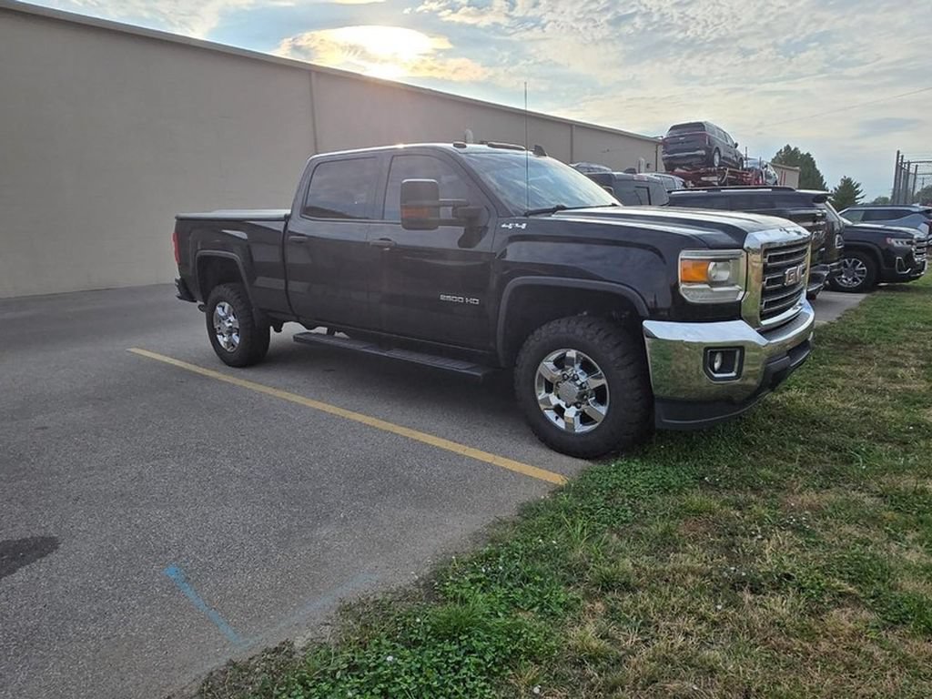 Used 2016 GMC Sierra 2500 4x4 Crew Cab w/ Sierra Convenience Package image 3