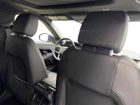 Used 2021 Land Rover Range Rover Evoque R-Dynamic SE image 41