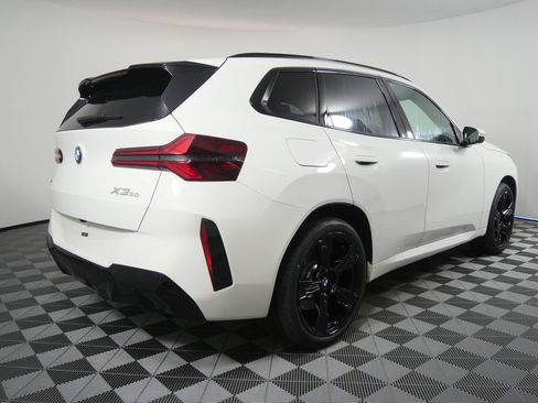 Used 2026 BMW X3 xDrive30i w/ Premium Package AWD/4WD image 3