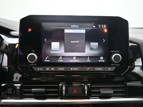 New 2025 Nissan Pathfinder SV w/ SV Premium Package image 15