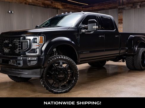 Used 2022 Ford F450 Platinum w/ FX4 Off-Road Package image 4