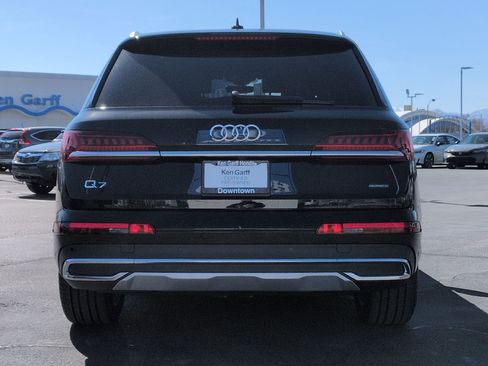Used 2023 Audi Q7 3.0T Premium Plus image 7