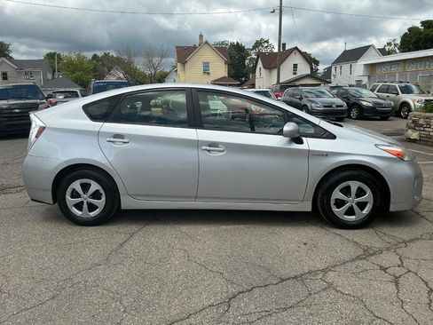 Used 2013 Toyota Prius Three FWD image 2