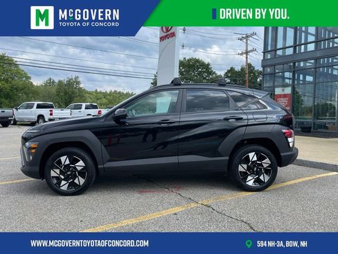 Used 2025 Hyundai Kona SEL AWD/4WD image 2