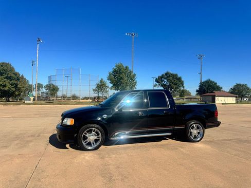 Used 2001 Ford F150 Harley-Davidson RWD image 2