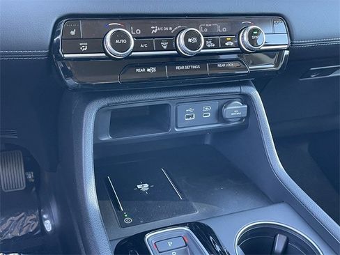 New 2025 Honda Pilot EX-L image 17