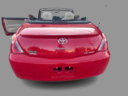 Used 2005 Toyota Solara SLE FWD image 15