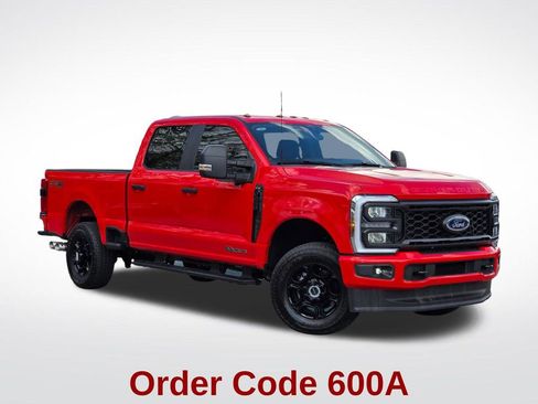 Used 2025 Ford F250 XL w/ STX Appearance Package AWD/4WD image 18