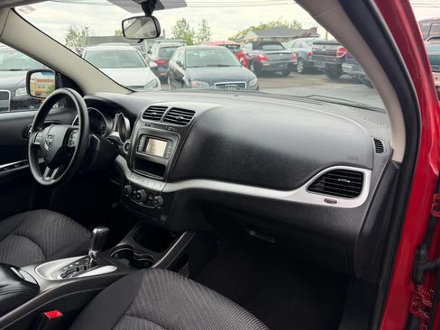 Used 2017 Dodge Journey SXT AWD/4WD image 15