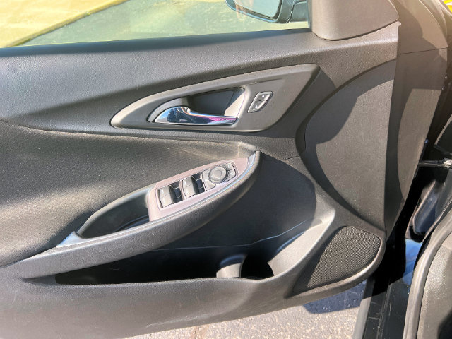 Used 2021 Chevrolet Malibu LT FWD image 13