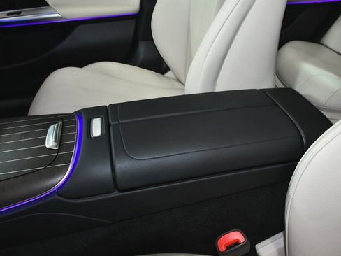 Used 2025 Mercedes-Benz E 450 4MATIC Sedan image 48