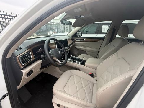 Certified 2026 Volkswagen Atlas SE AWD/4WD image 9