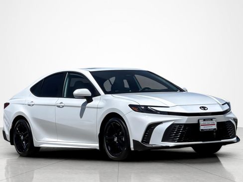 Certified 2026 Toyota Camry SE w/ Multimedia Upgrade Package FWD image 7