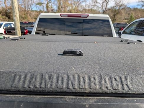 Used 2022 GMC Sierra 1500 SLT image 11