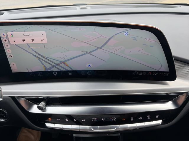Used 2025 Cadillac Lyriq Sport w/ LPO, Floor Liner Package AWD/4WD image 25